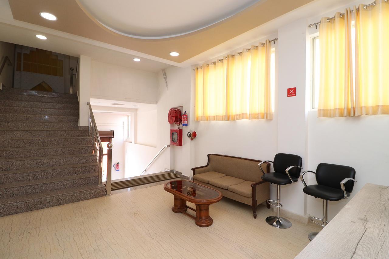 Oyo 13406 Hotel Golden Leaf Bareilly Exterior photo